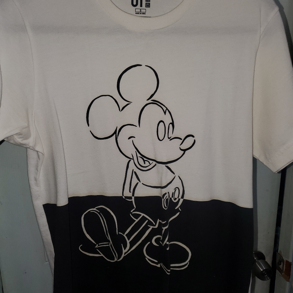 UNIQLO Disney Mickey Mouse Color Block